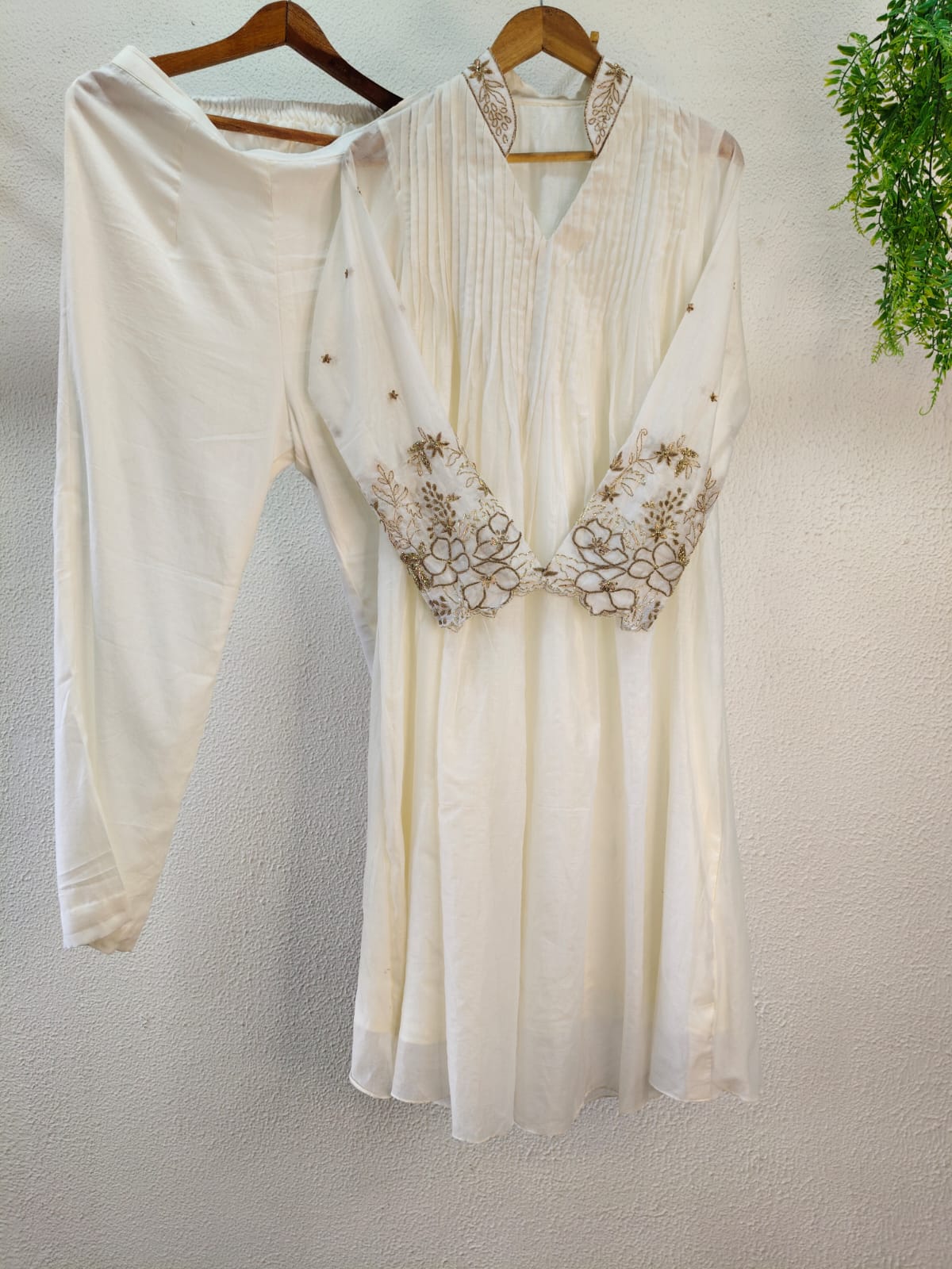 Ready to Wear Kurti - J.BEHARI