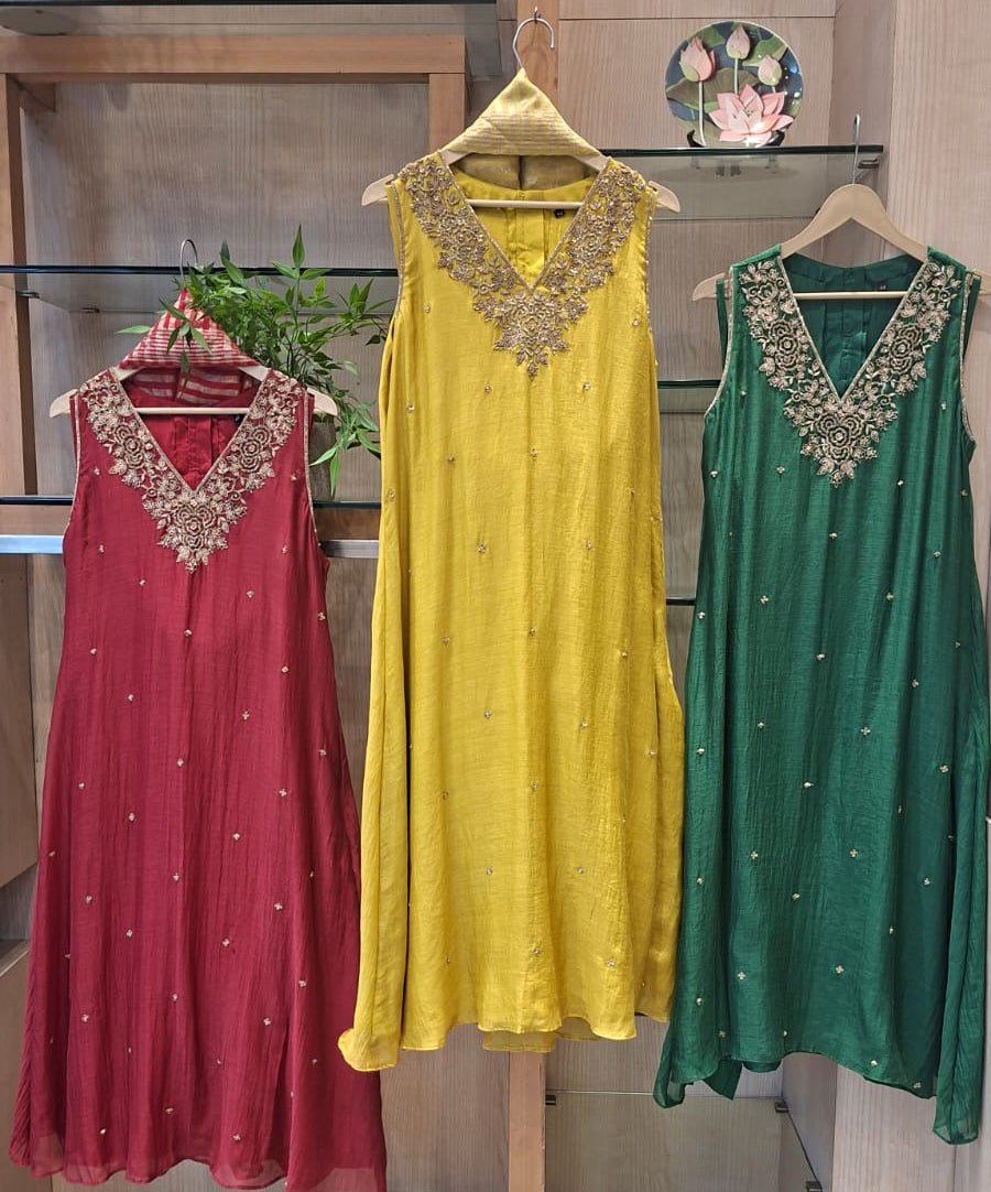 Luxury Handcrafted Mul Chanderi Embroidered Suit Set - J.BEHARI