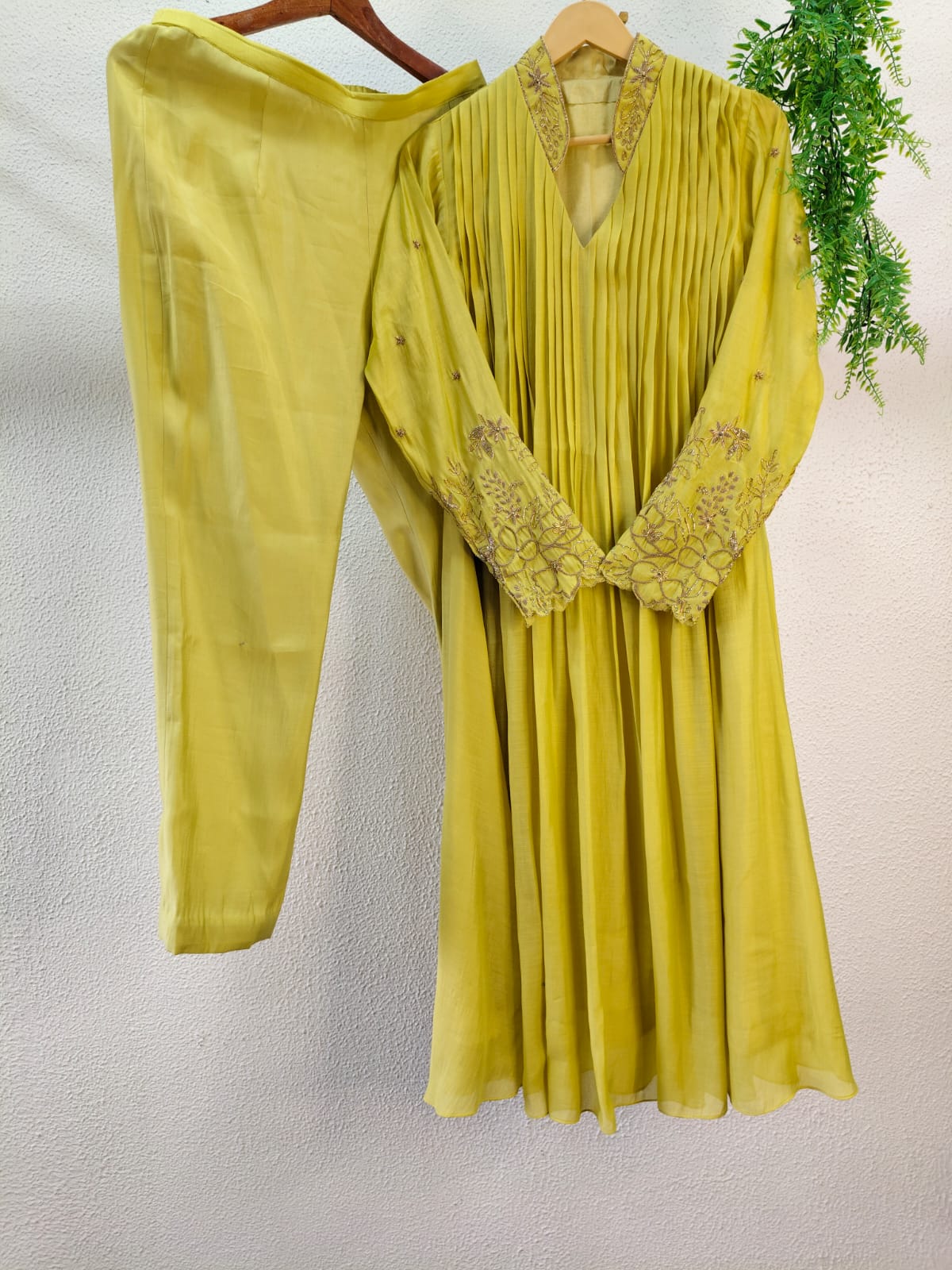 Ready to Wear Kurti - J.BEHARI