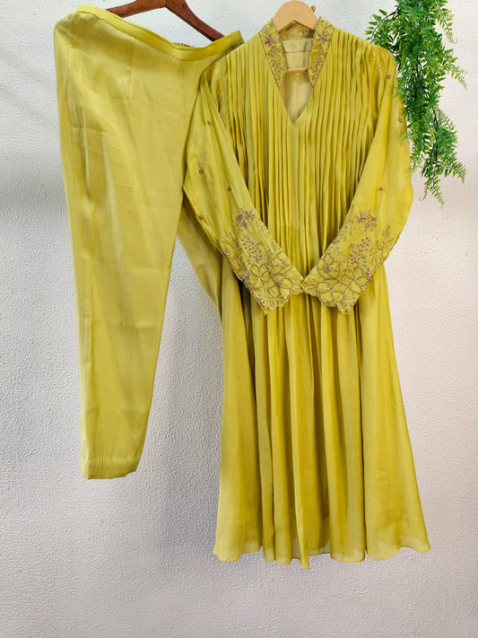 Ready to Wear Kurti - J.BEHARI
